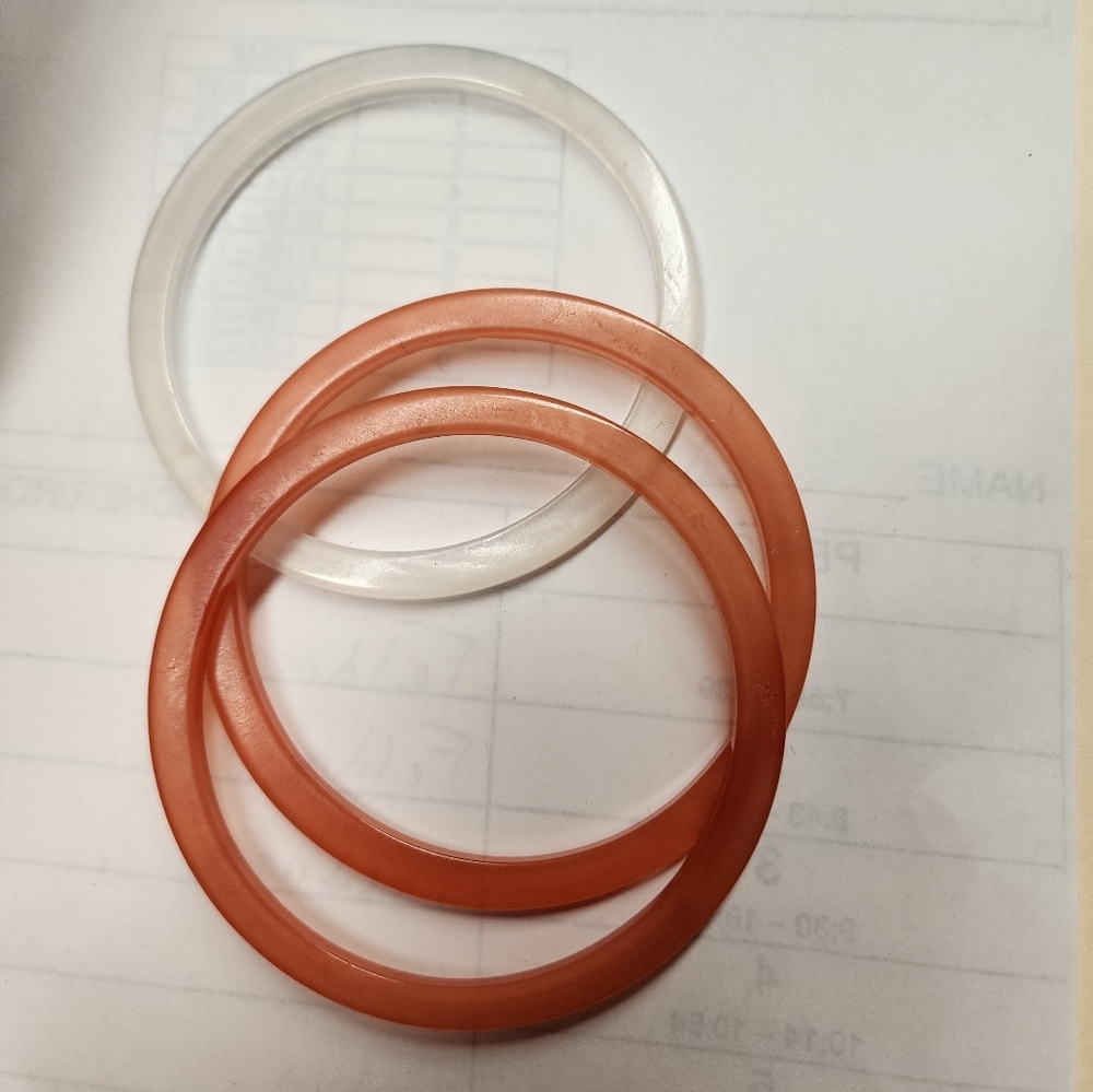 Lucite Moonlight Stringer Bangles - image 5